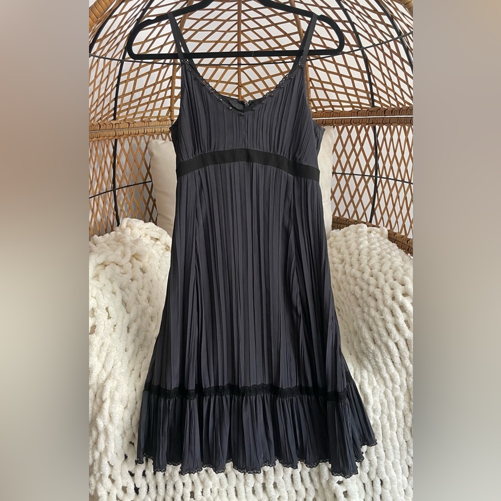 Adrienne Vittadini vintage cocktail dress size 2, black or midnight navy midi
